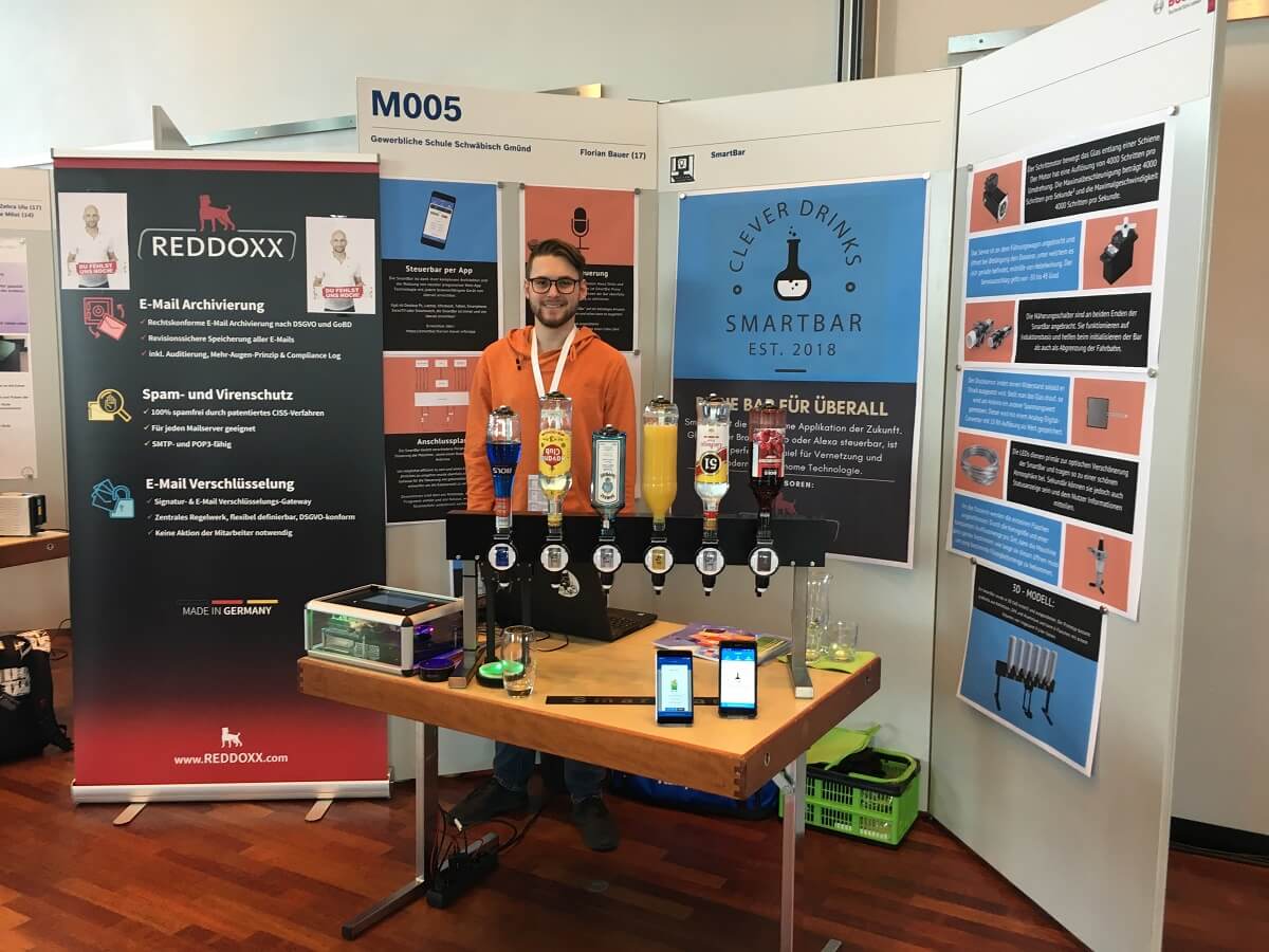 REDDOXX sponsert nächste Generation bei Jugend forscht: Florian Bauer begeistert mit SmartBar